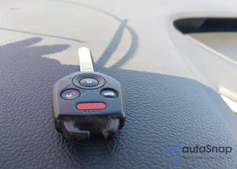 2013 Subaru Outback 2.5I Limited z USA, uszkodzony, nr VIN 4S4BRBLC5D3275931